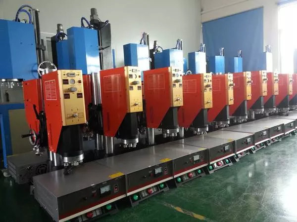 珠海智翔超声波设备有限公司与我司签署网站建设定制服务